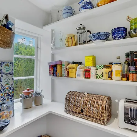 Feriehus 3 Bedroom Cozy In