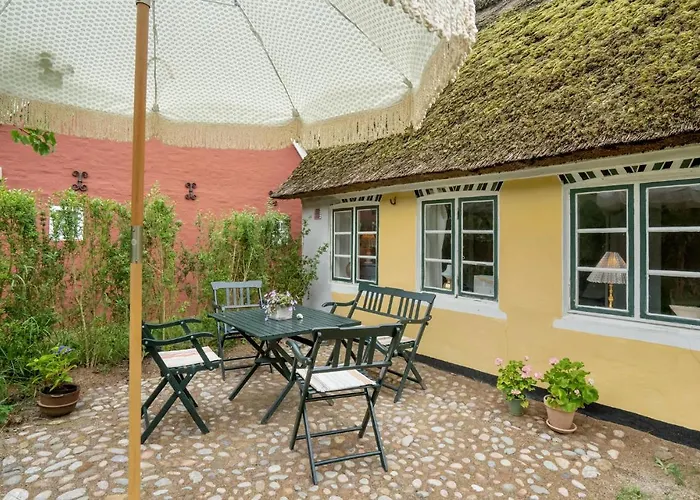 Prázdninový dům 3 Bedroom Cozy In *