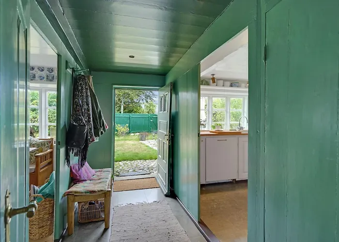 3 Bedroom Cozy In Prázdninový dům *